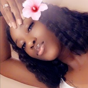 Meet your Posher, Alexus